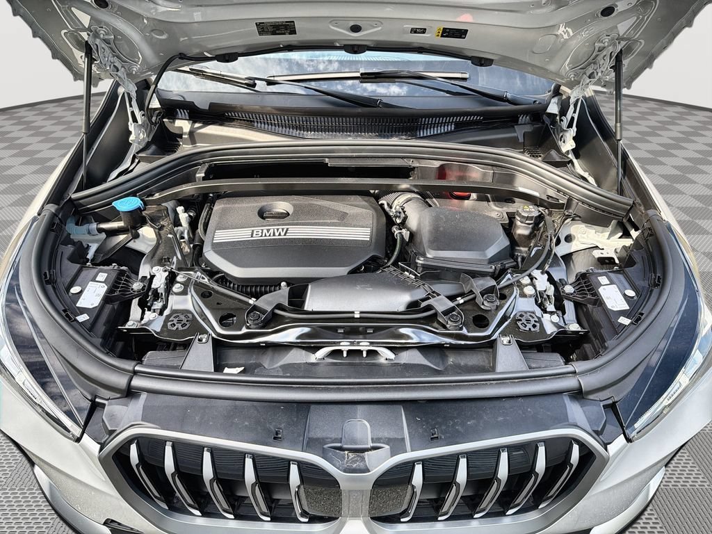 2025 BMW X1 28i - Photo 18
