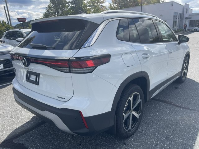 New 2026 Pure White Volkswagen 2.0T SE image 3