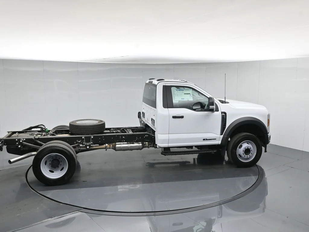 New 2026 Oxford White Ford XL image 36