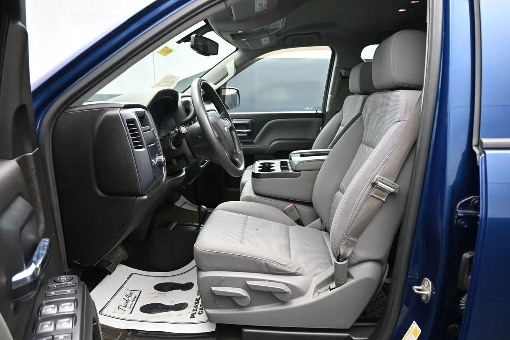 Used 2016 Blue Chevrolet WT image 9