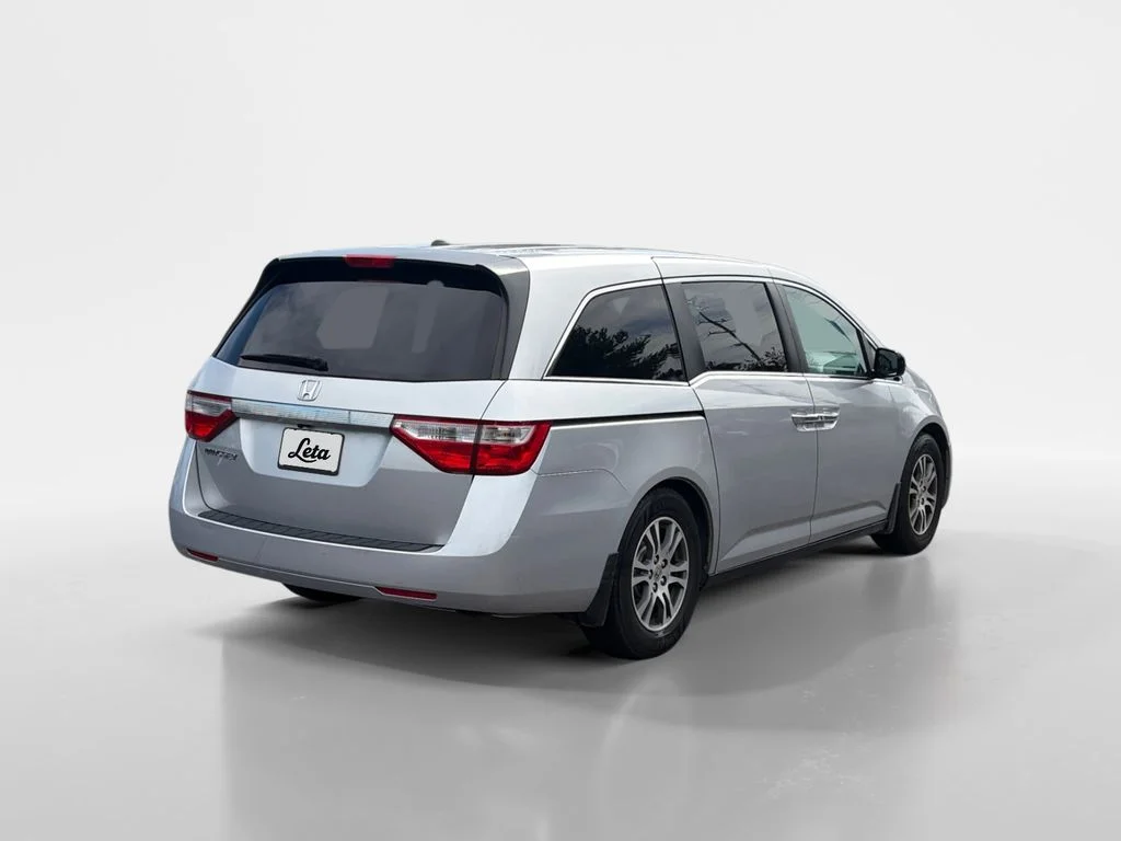 Used 2026 Ruby Flare Pearl Toyota XSE image 4
