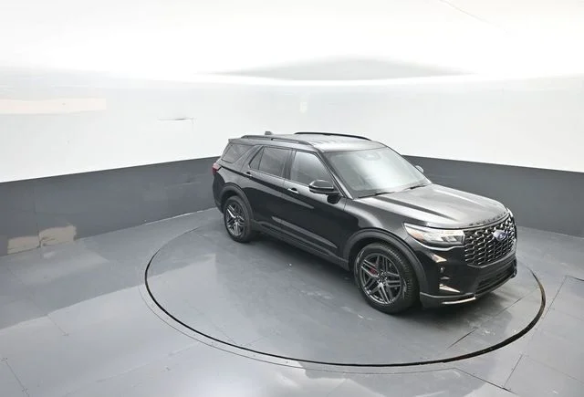 New 2026 Black Ford ST image 23