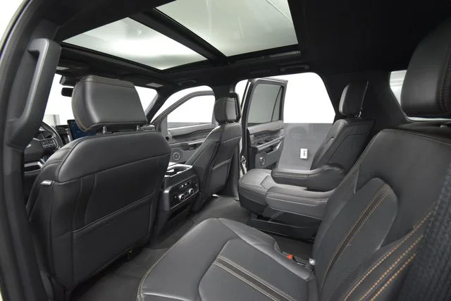 Used 2024 White Ford Platinum image 30