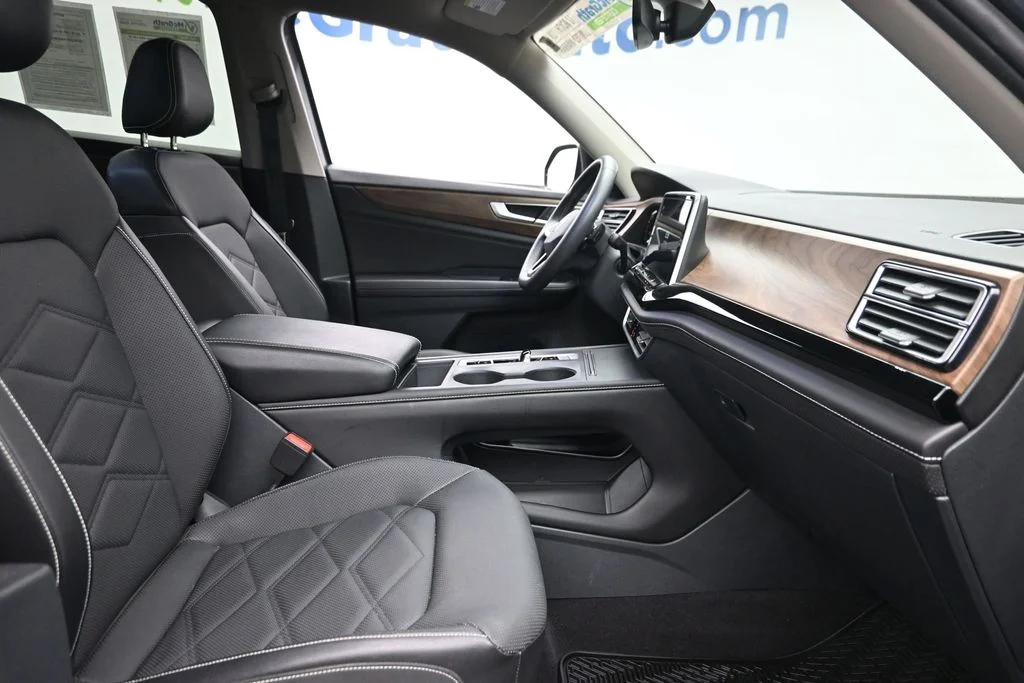 Certified Used 2024 Gray Volkswagen 2.0T SE image 9