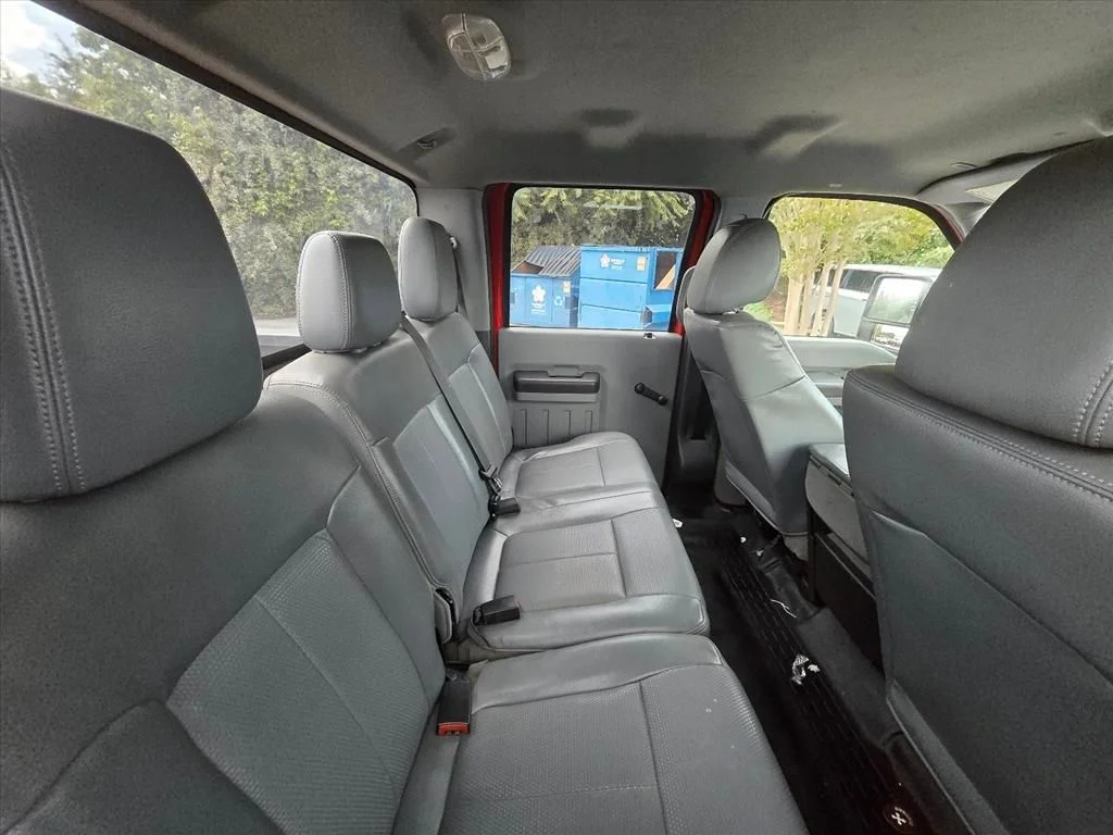 Used 2015 Red Ford XL image 6