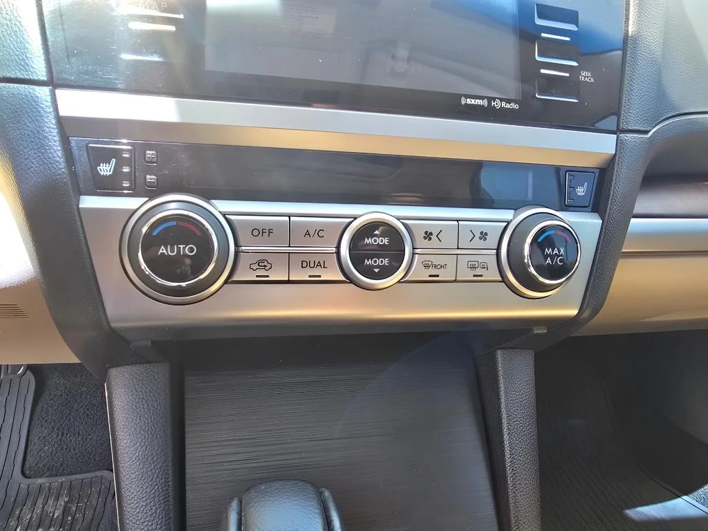 Used 2017 Tungsten Metallic Subaru Limited image 11