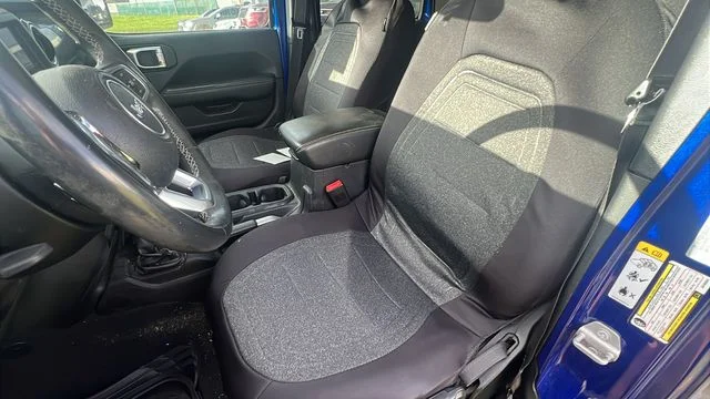 Used 2018 Blue Jeep Unlimited Sahara image 28