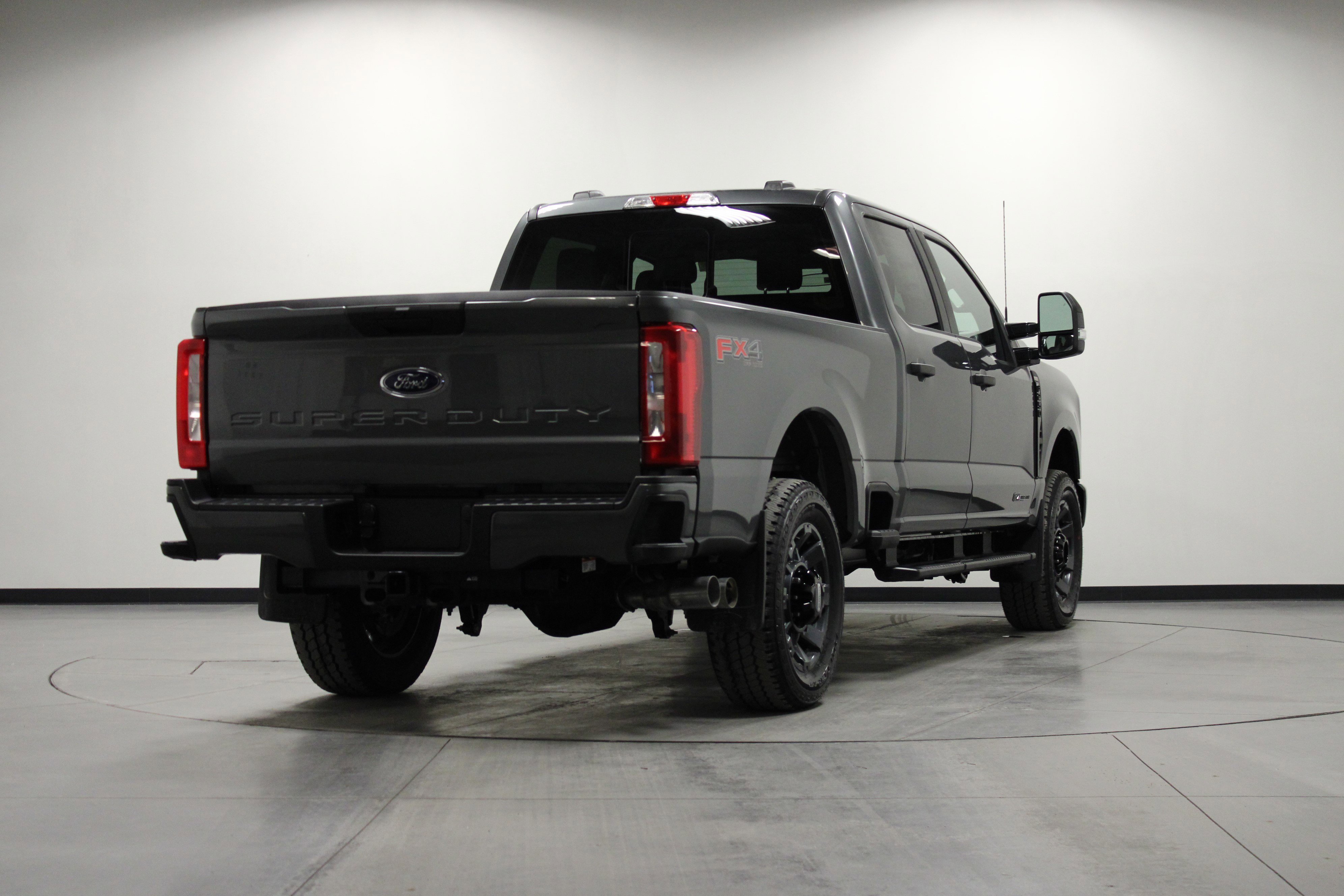 New 2026 Carbonized Gray Metallic Ford XL image 4