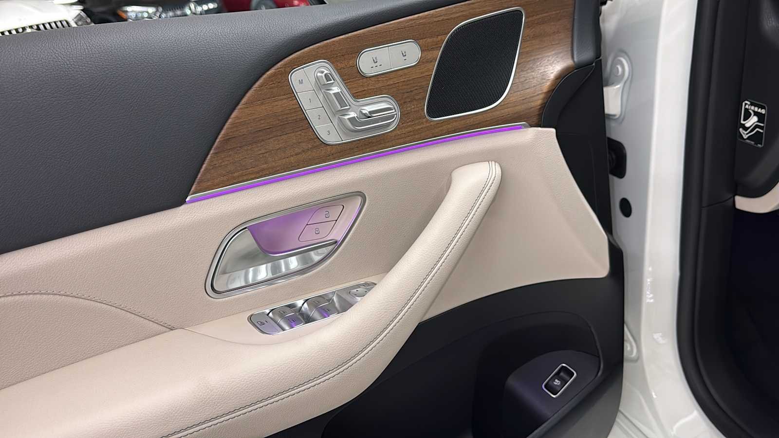 New 2026 Polar White Mercedes-Benz GLE 450 image 15