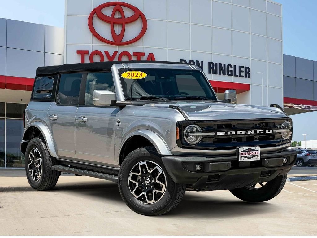 2023 Ford Bronco Outer Banks 4x4's photo