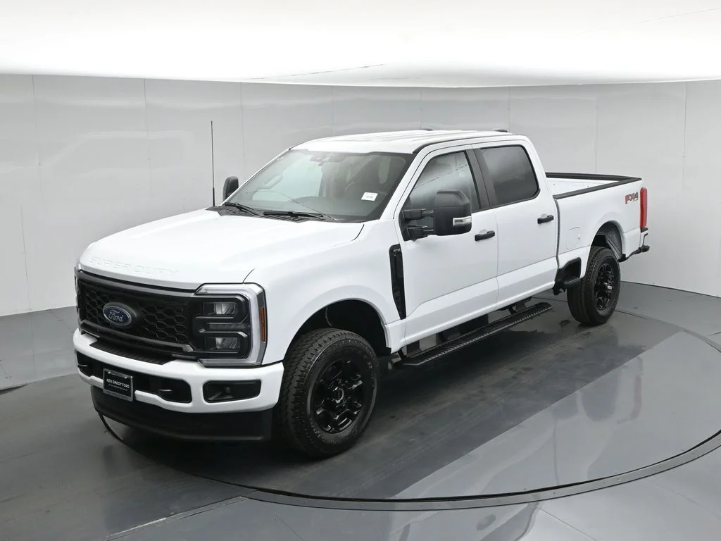 New 2026 Oxford White Ford XL image 33