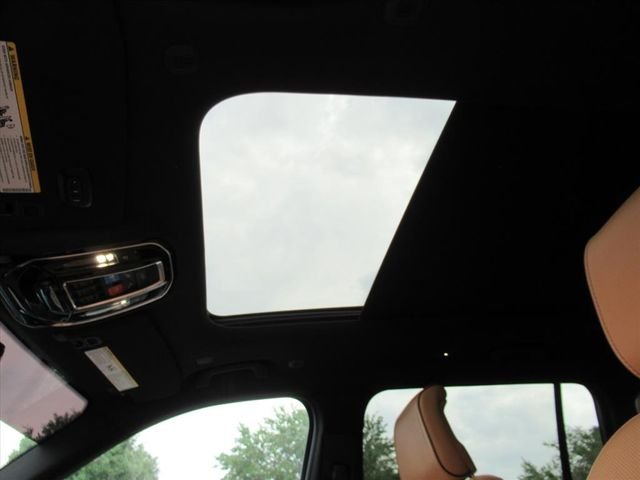 Used 2023 Gray Jeep Summit image 16