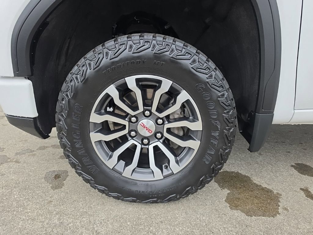 Used 2023 Summit White GMC AT4 image 39