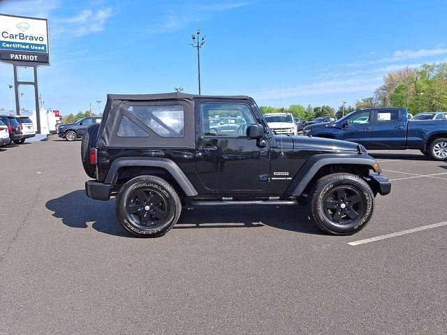 Used 2017 Black Jeep Sport image 9