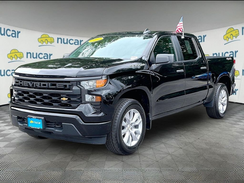 Used 2023 Black Chevrolet Custom image 3