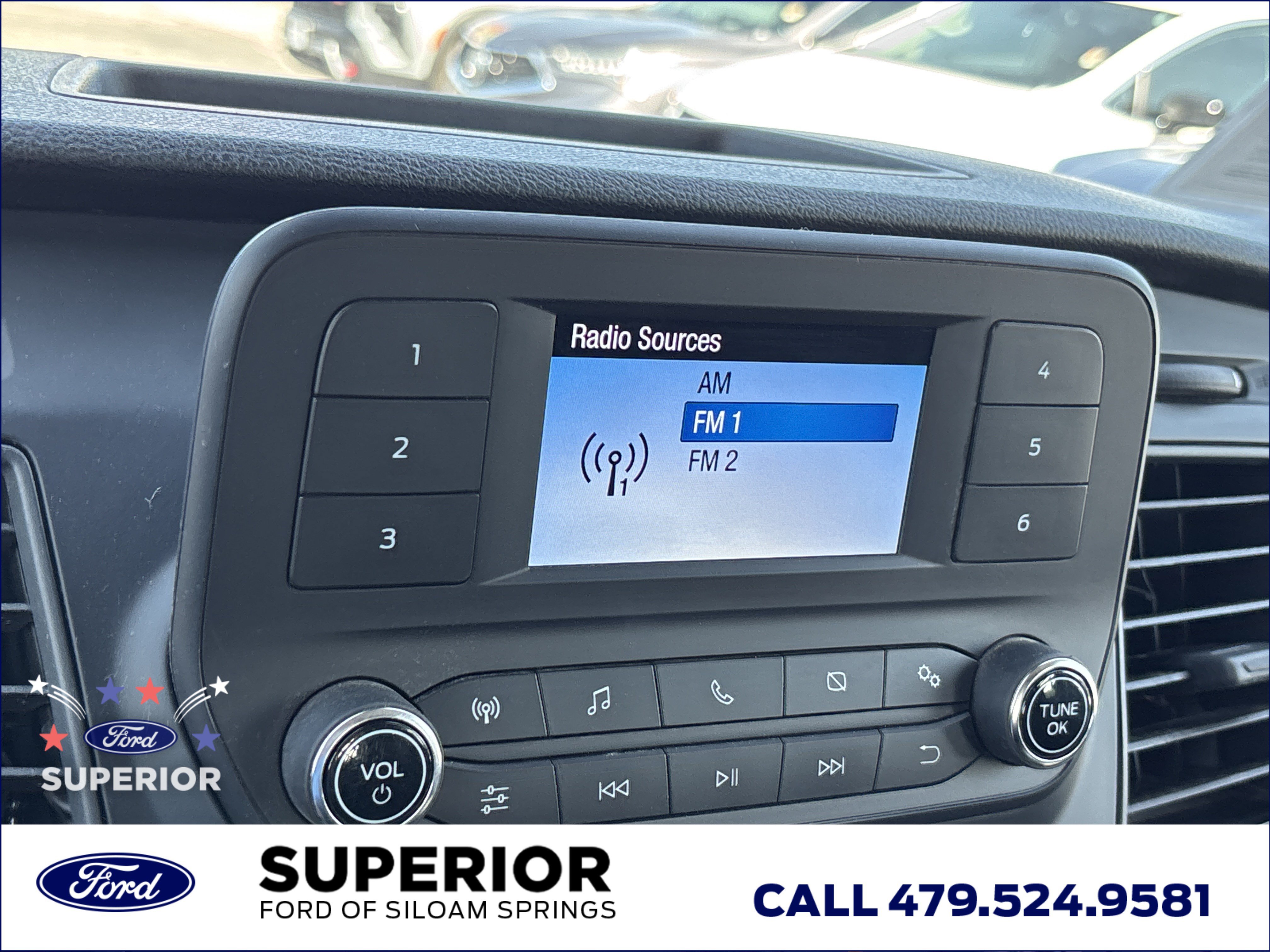 Used 2025 Oxford White Clearcoat Ford  image 28
