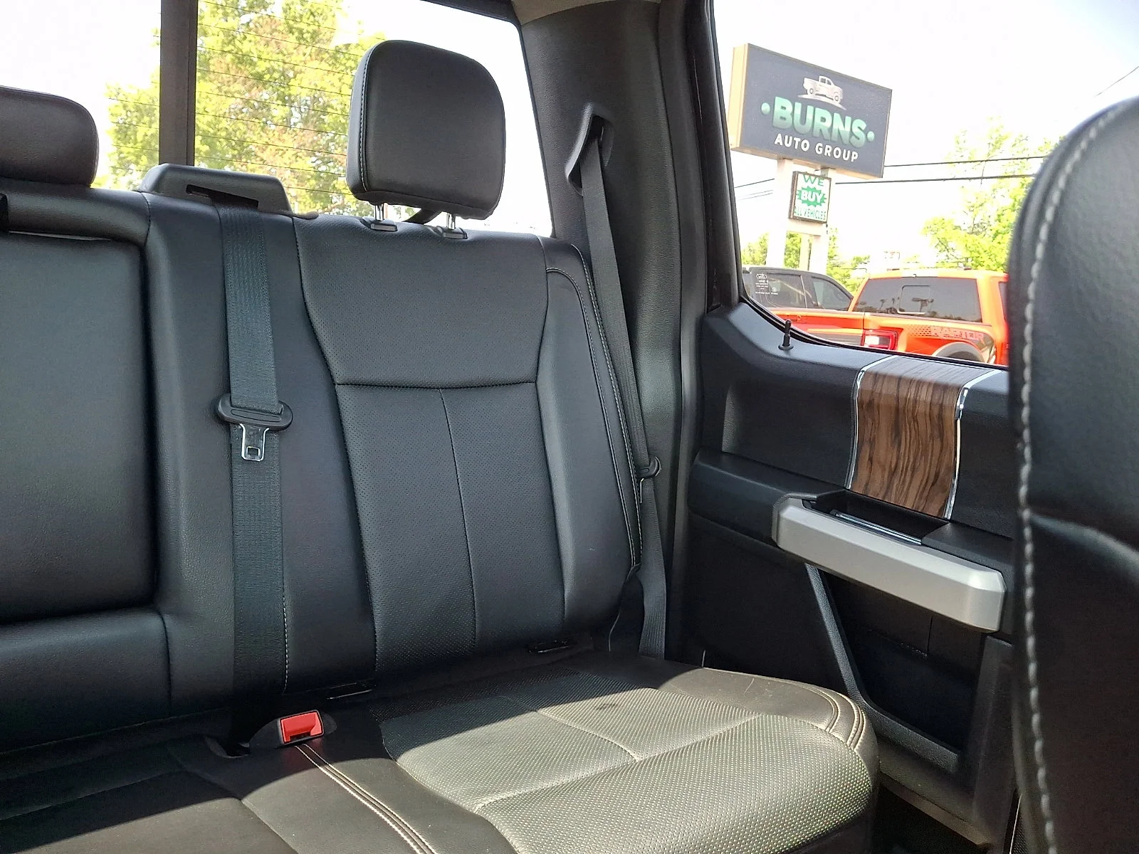 Used 2018 Shadow Black   G1 Ford LARIAT image 20