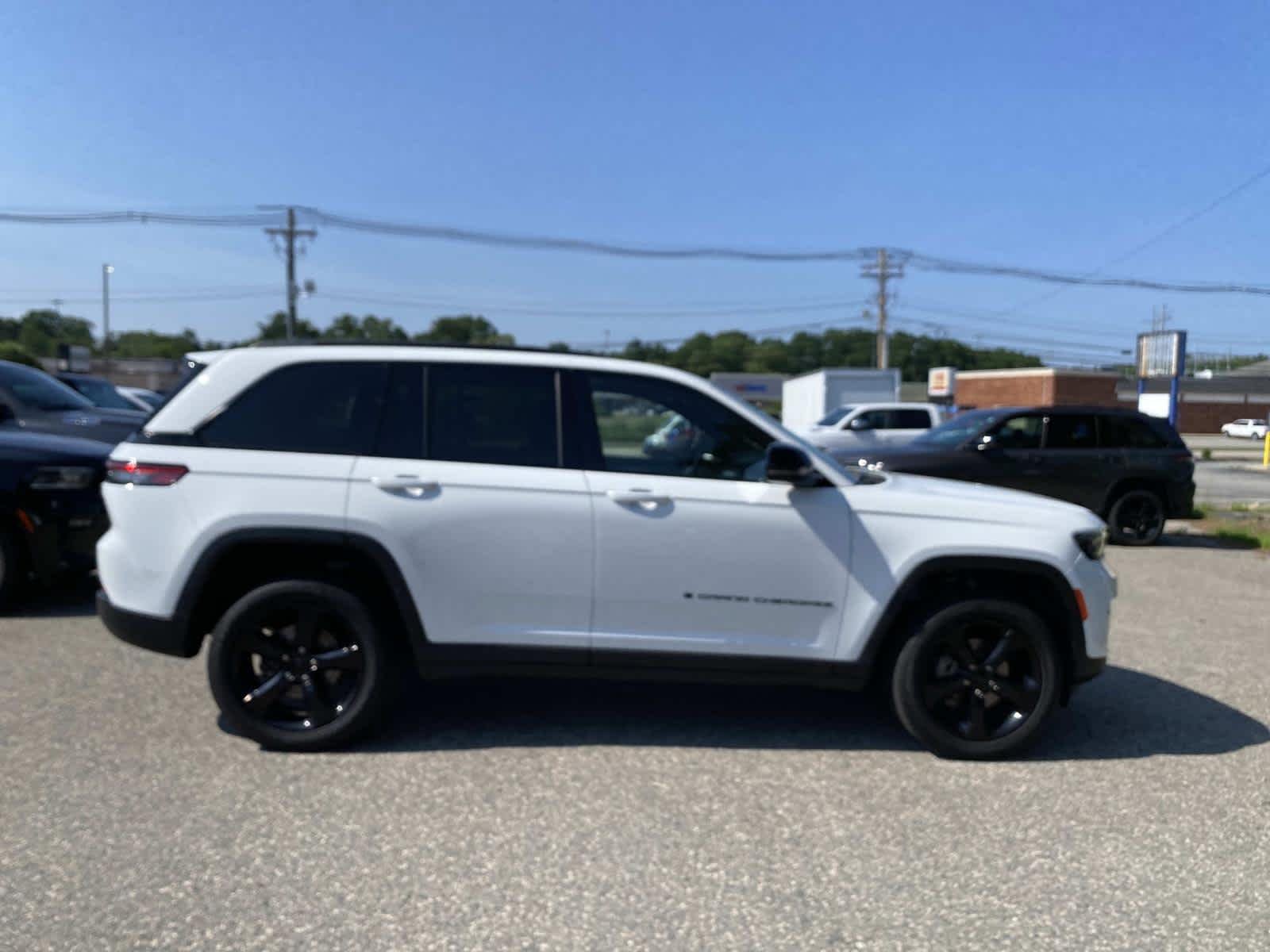 Certified Used 2023 Bright White Clearcoat Jeep Altitude image 2