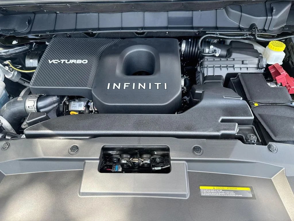 New 2027 MINERAL BLACK INFINITI Luxe FWD image 33