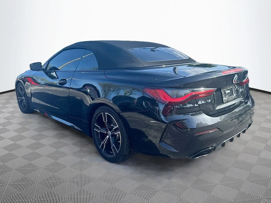 Used 2023 Black BMW M440i image 8