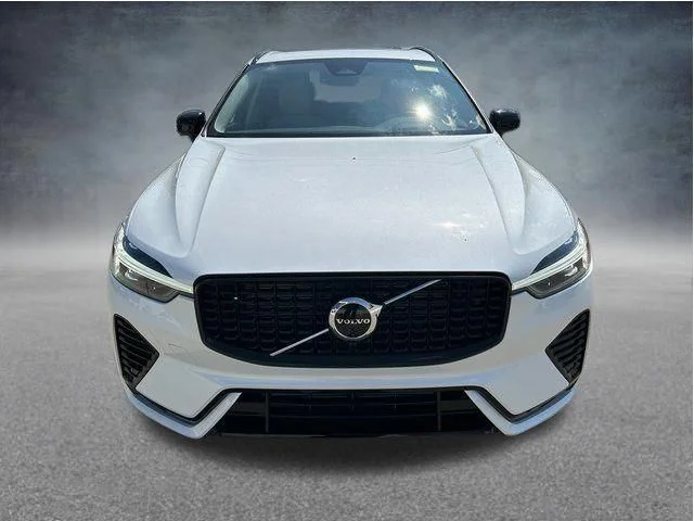New 2025 White Volvo T8 Ultra image 5