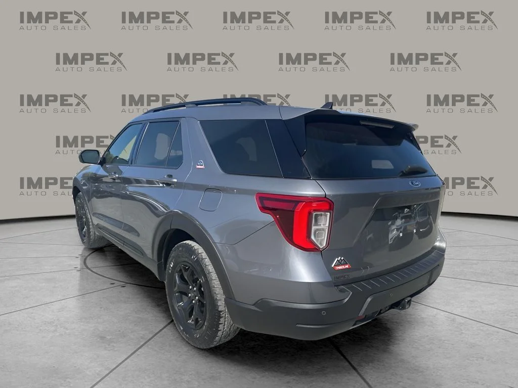 Used 2022 Gray Ford Timberline image 3