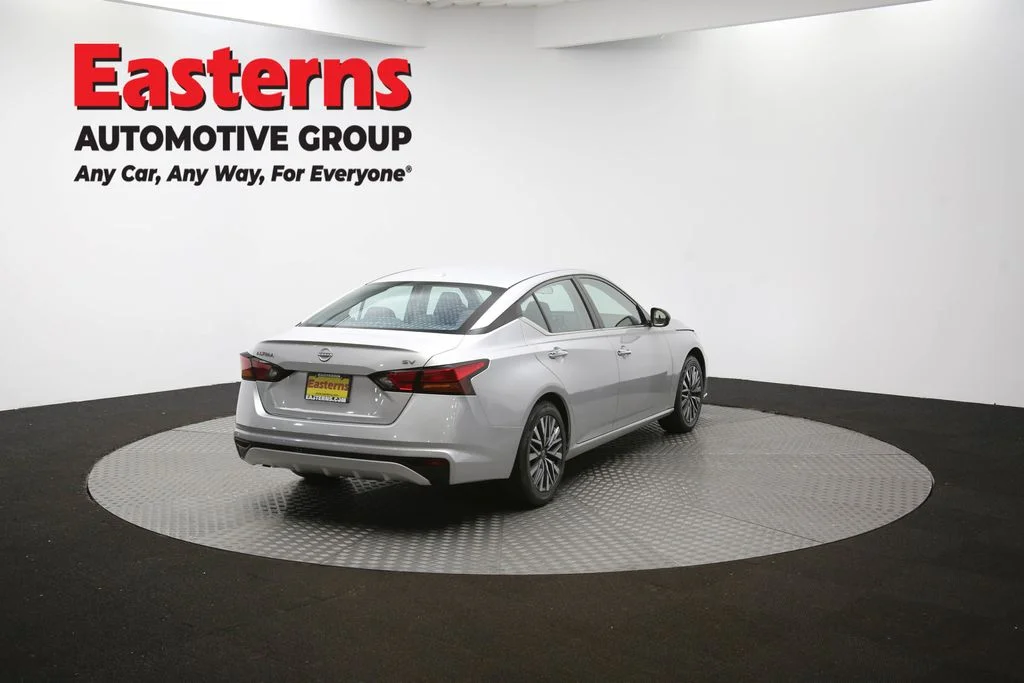 Used 2023 Silver Nissan 2.5 SR image 40