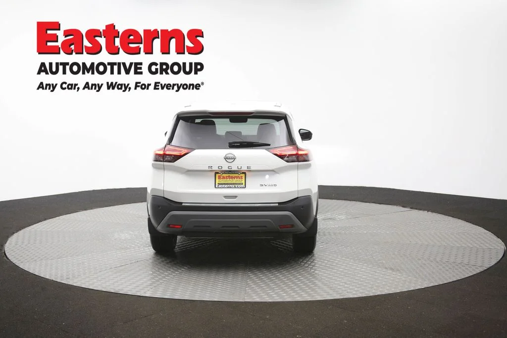 Used 2023 White Nissan SV image 39