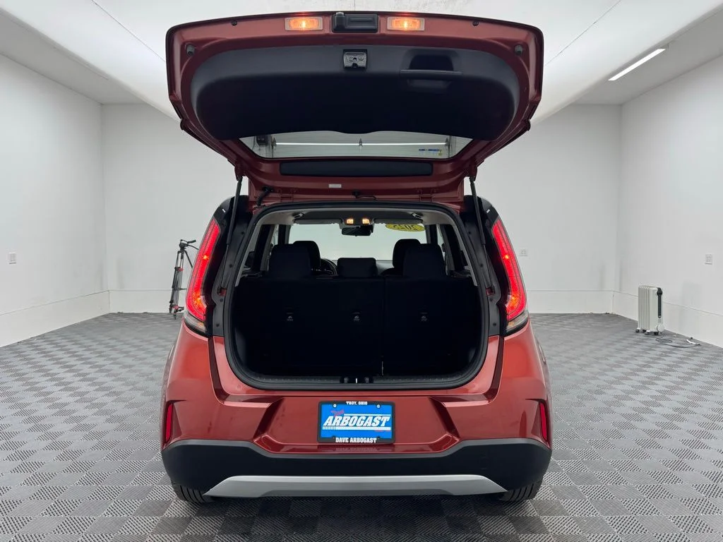 Used 2025 Mars Orange Kia LX image 8