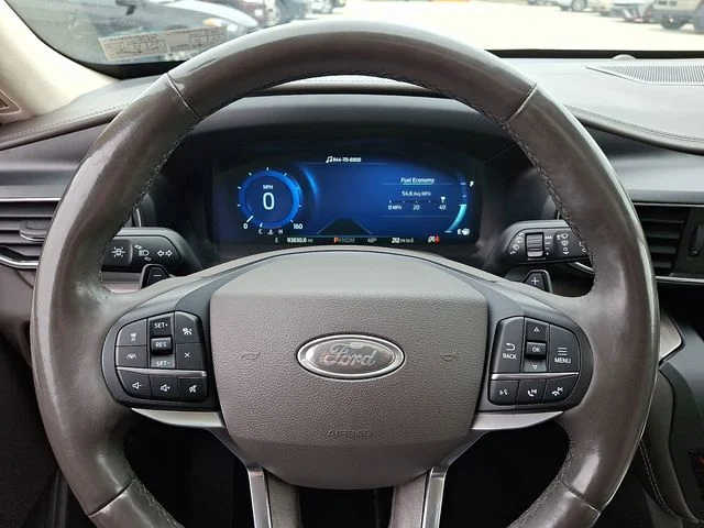 Used 2020 White Ford Platinum image 26