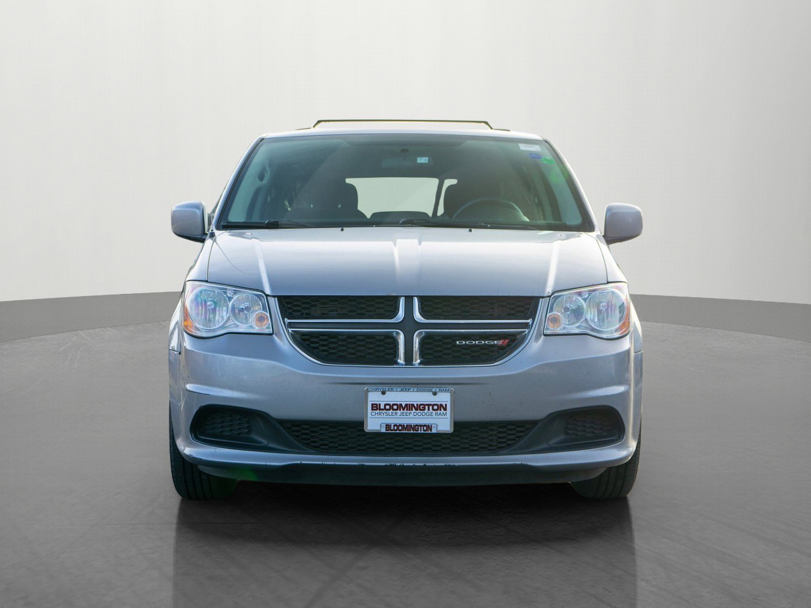 Used 2016 Dodge Grand Caravan SXT with VIN 2C4RDGCG8GR323791 for sale in Minneapolis, Minnesota