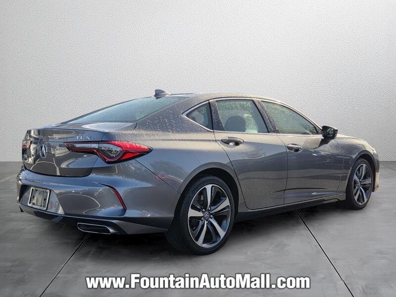 Used 2024 Liquid Carbon Metallic Acura FWD W/TECHNOLOGY PACKAGE image 4