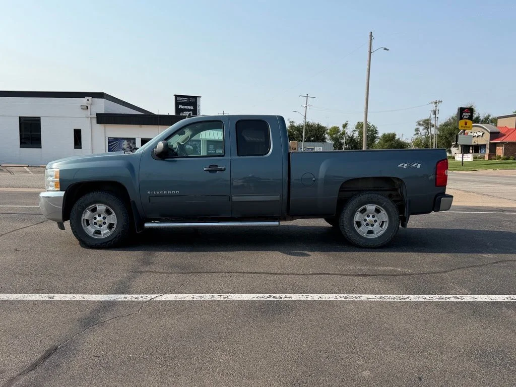Used 2012 Blue Chevrolet LT image 6