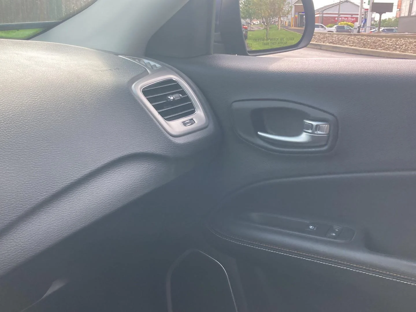 Used 2021 Jazz Blue Pearlcoat Jeep Latitude image 21