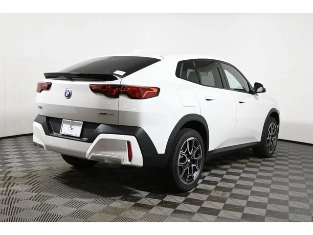 New 2026 Alpine White BMW xDrive28i image 7