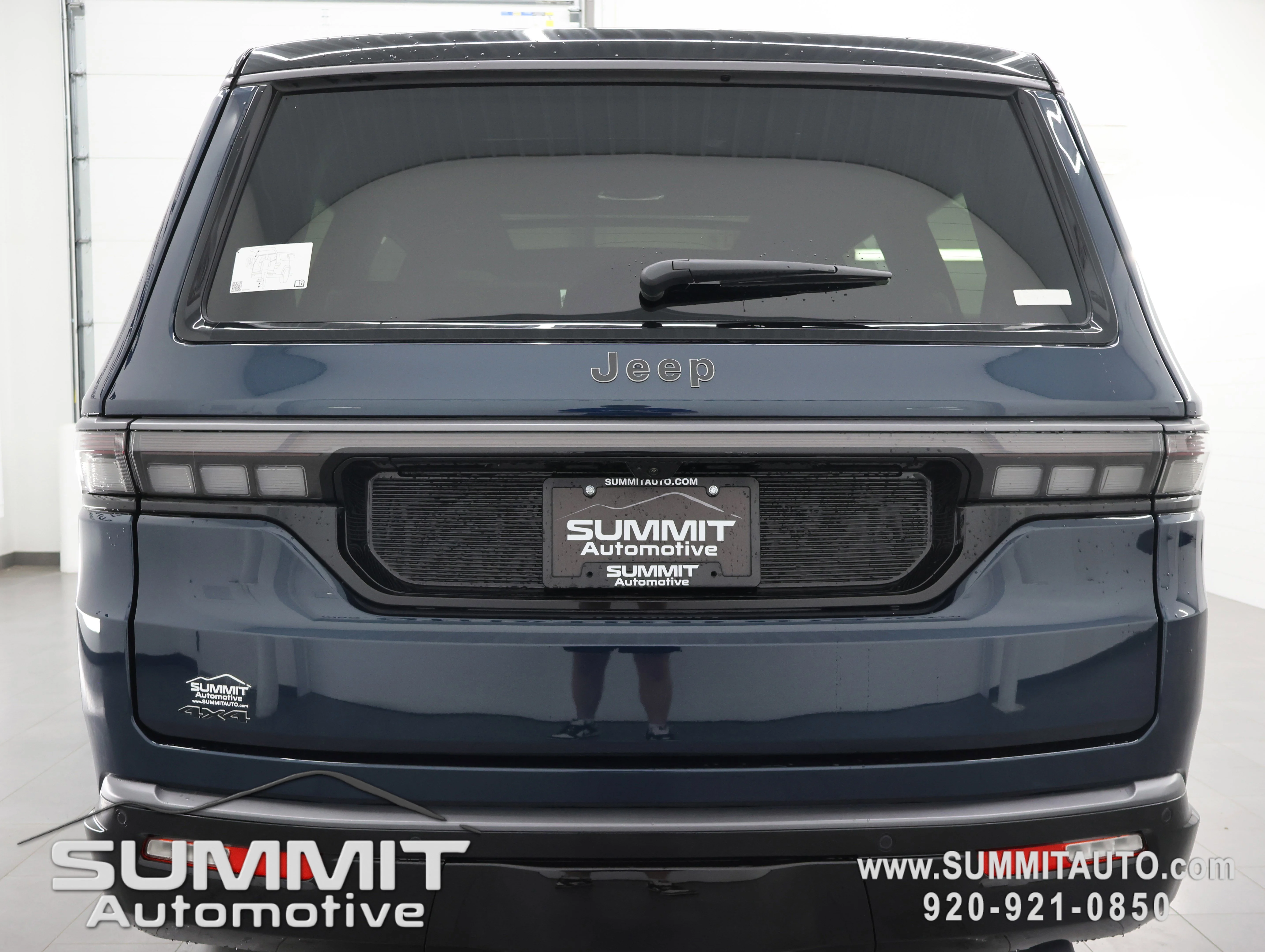 New 2026 Fathom Blue Pearl-Coat Exterior Paint (Late Availability) Jeep Upland image 31