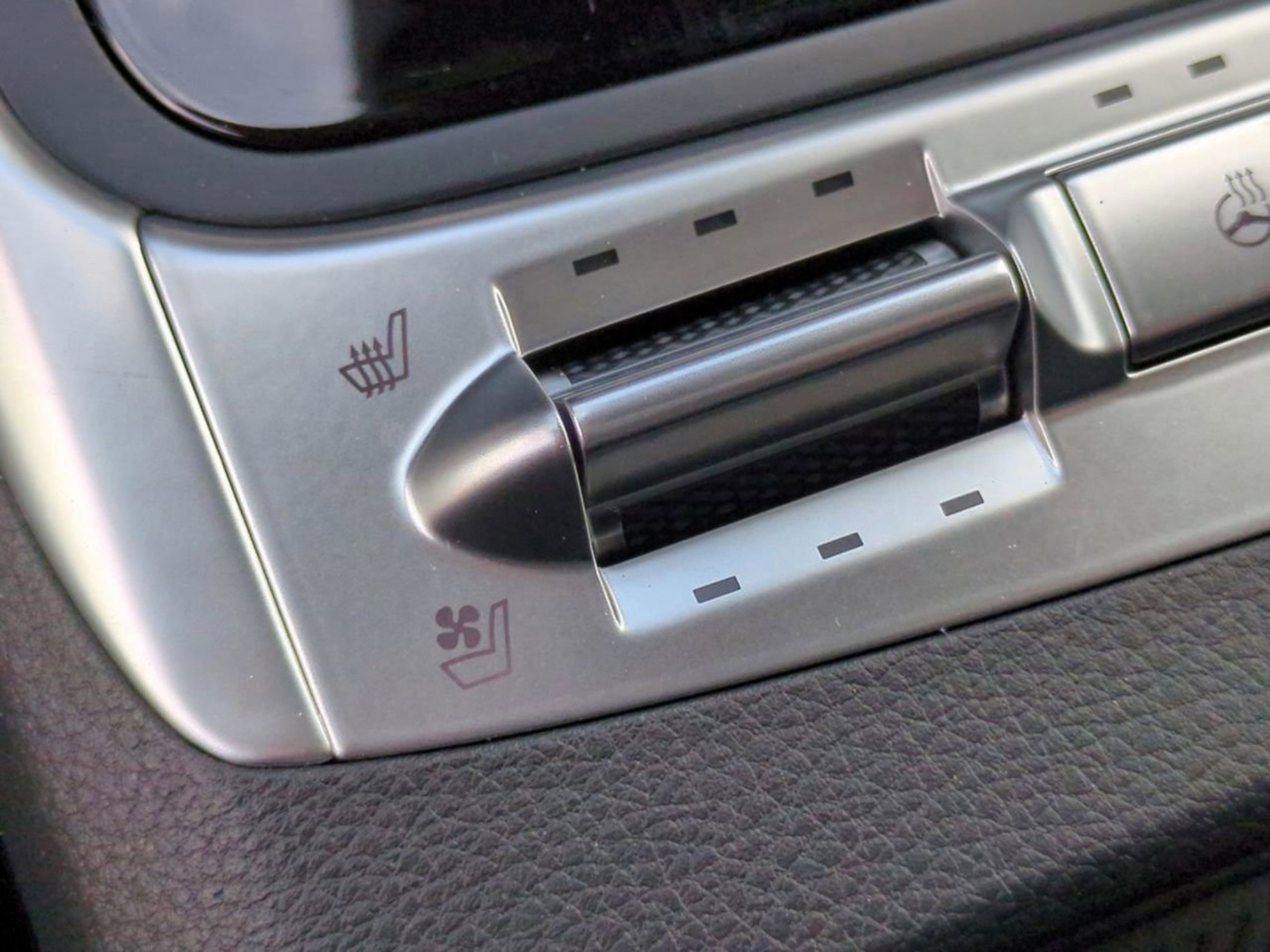 2026 Kia Carnival SX Prestige - Photo 30