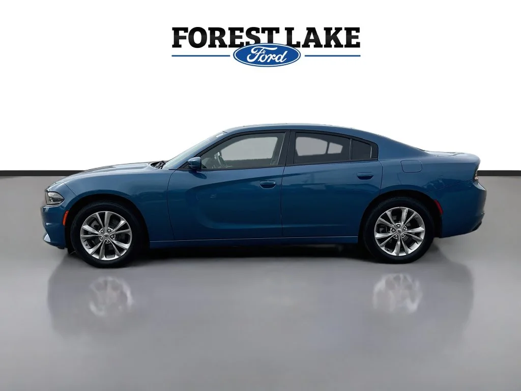 Certified Used 2021 Frostbite Dodge SXT image 4
