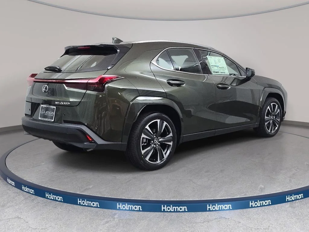 New 2026 Green Lexus  image 5