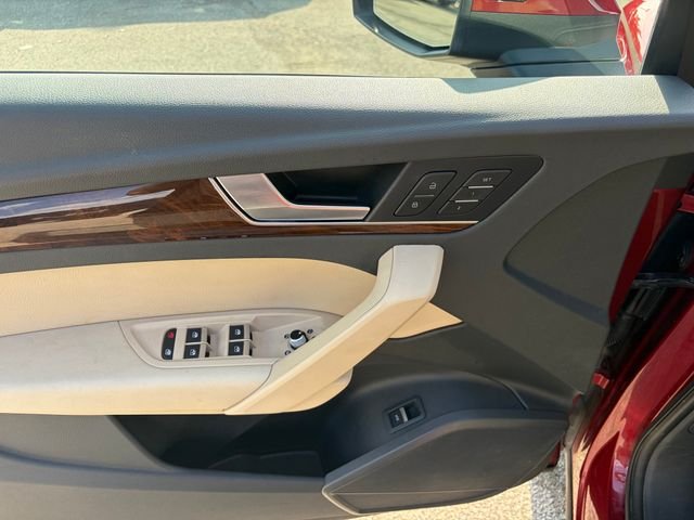 Used 2018 Matador Red Metallic Audi 2.0T image 6