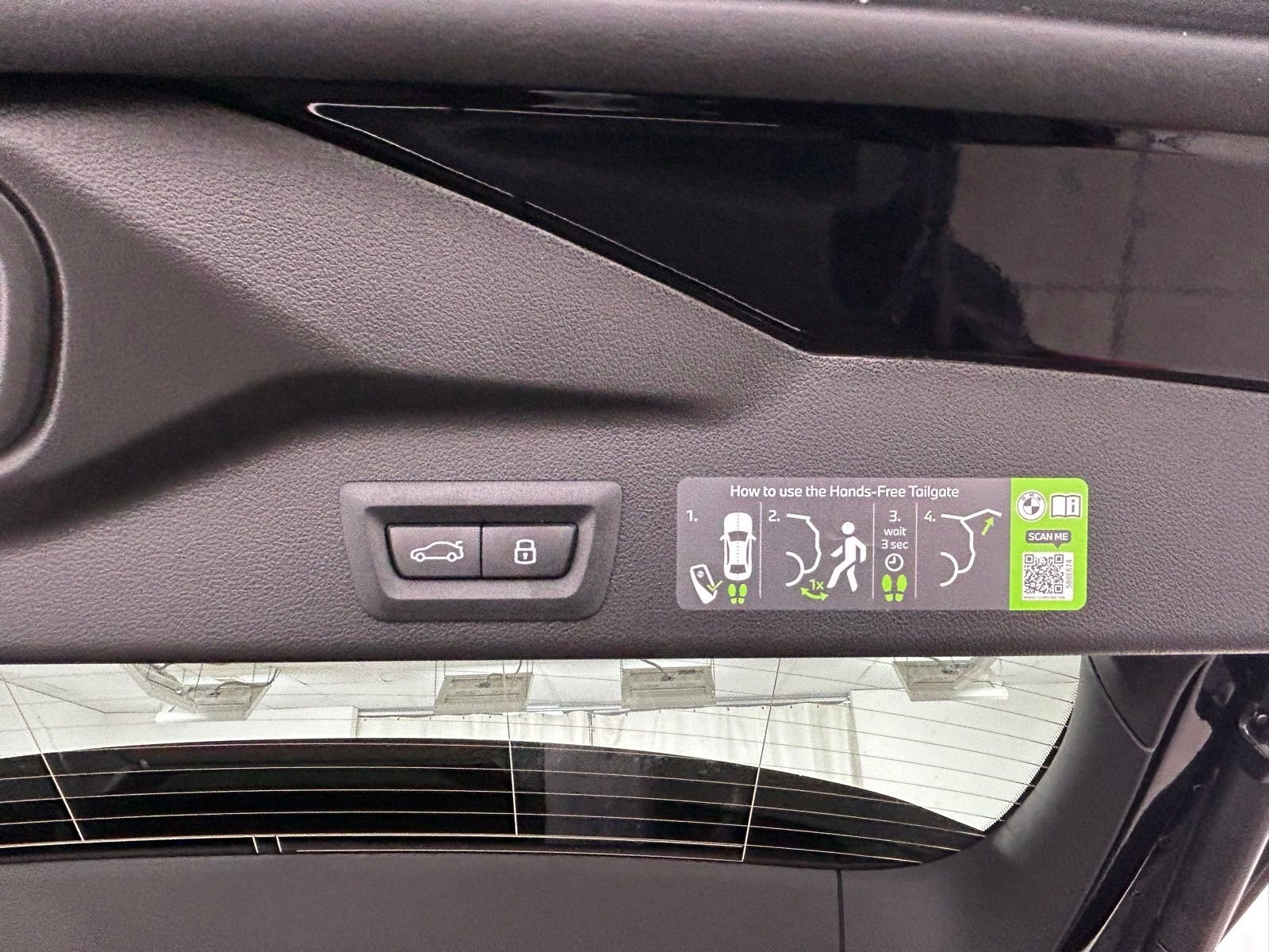 New 2026 Carbon Black Metallic BMW xDrive50e image 71