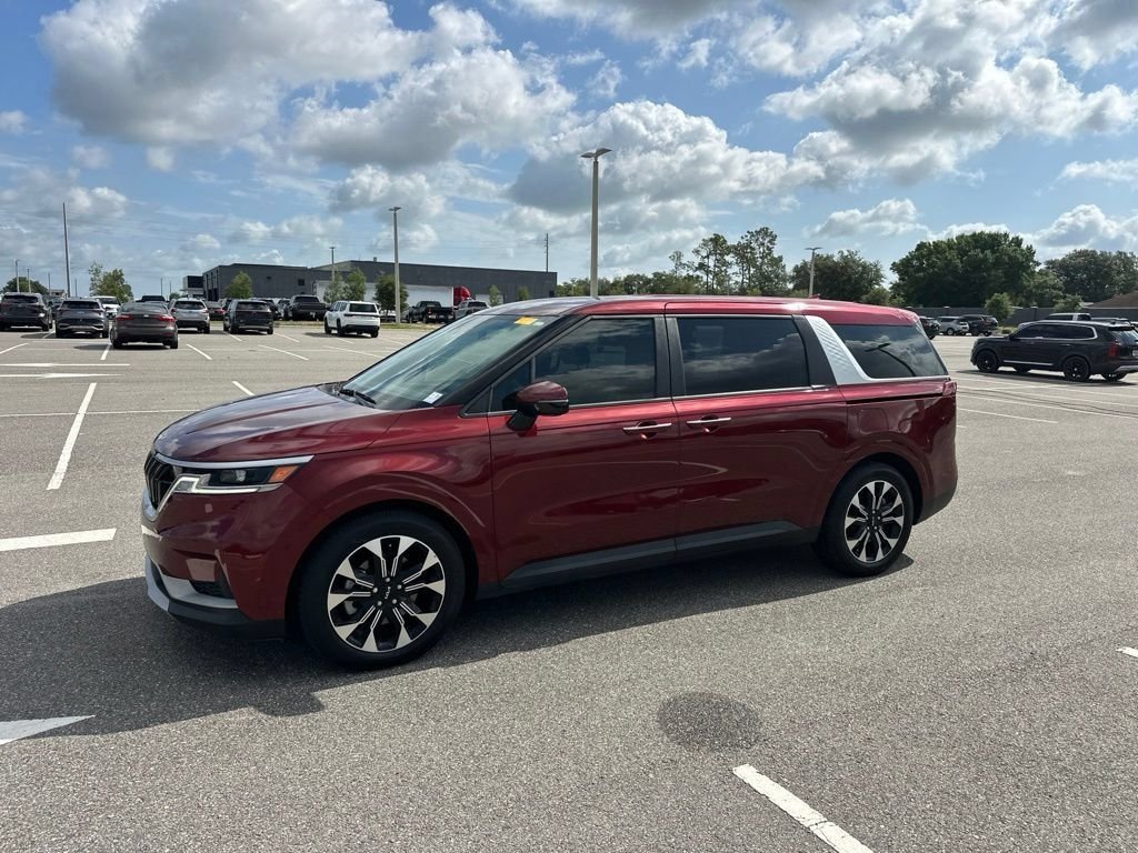 Used 2023 Red Kia EX image 13