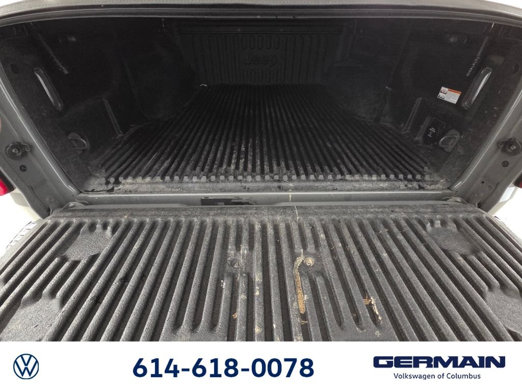 Used 2023 Gray Jeep Rubicon image 25
