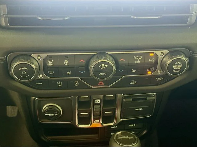 New 2026 Reign Exterior Paint Jeep  image 15