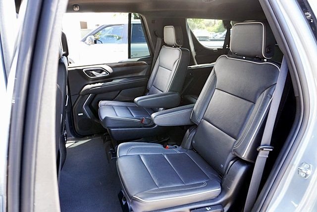 Used 2024 Gray Chevrolet Premier image 15