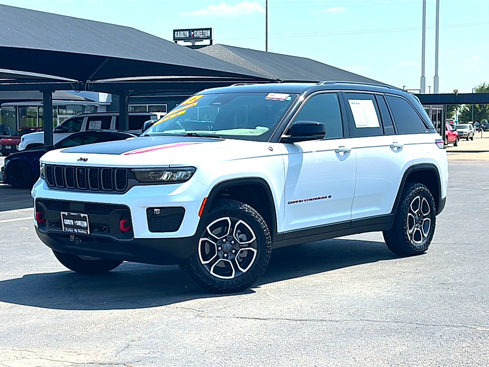 Used 2022 Bright White Clearcoat Jeep Trailhawk 4x4 image 2