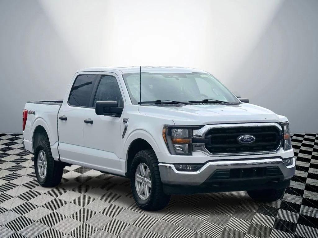 Used 2023 White Ford XLT image 4