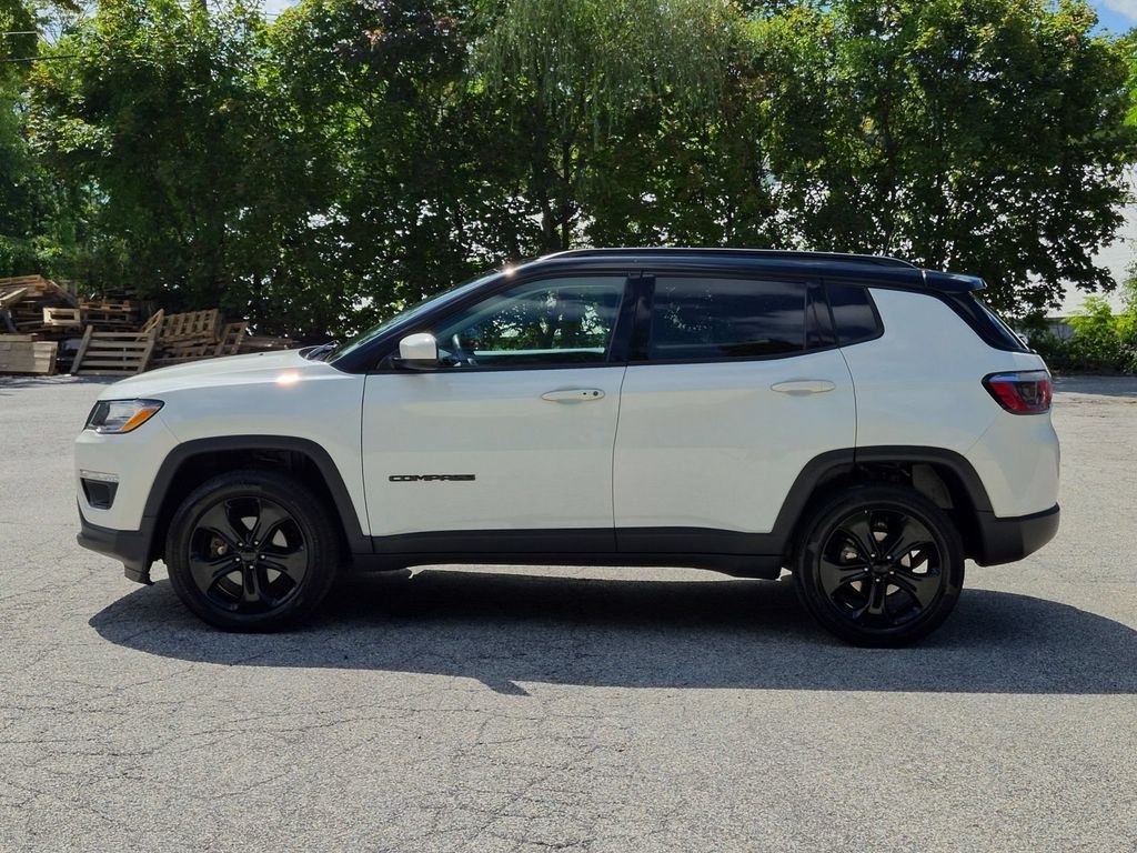 Used 2020 White Jeep Latitude image 8