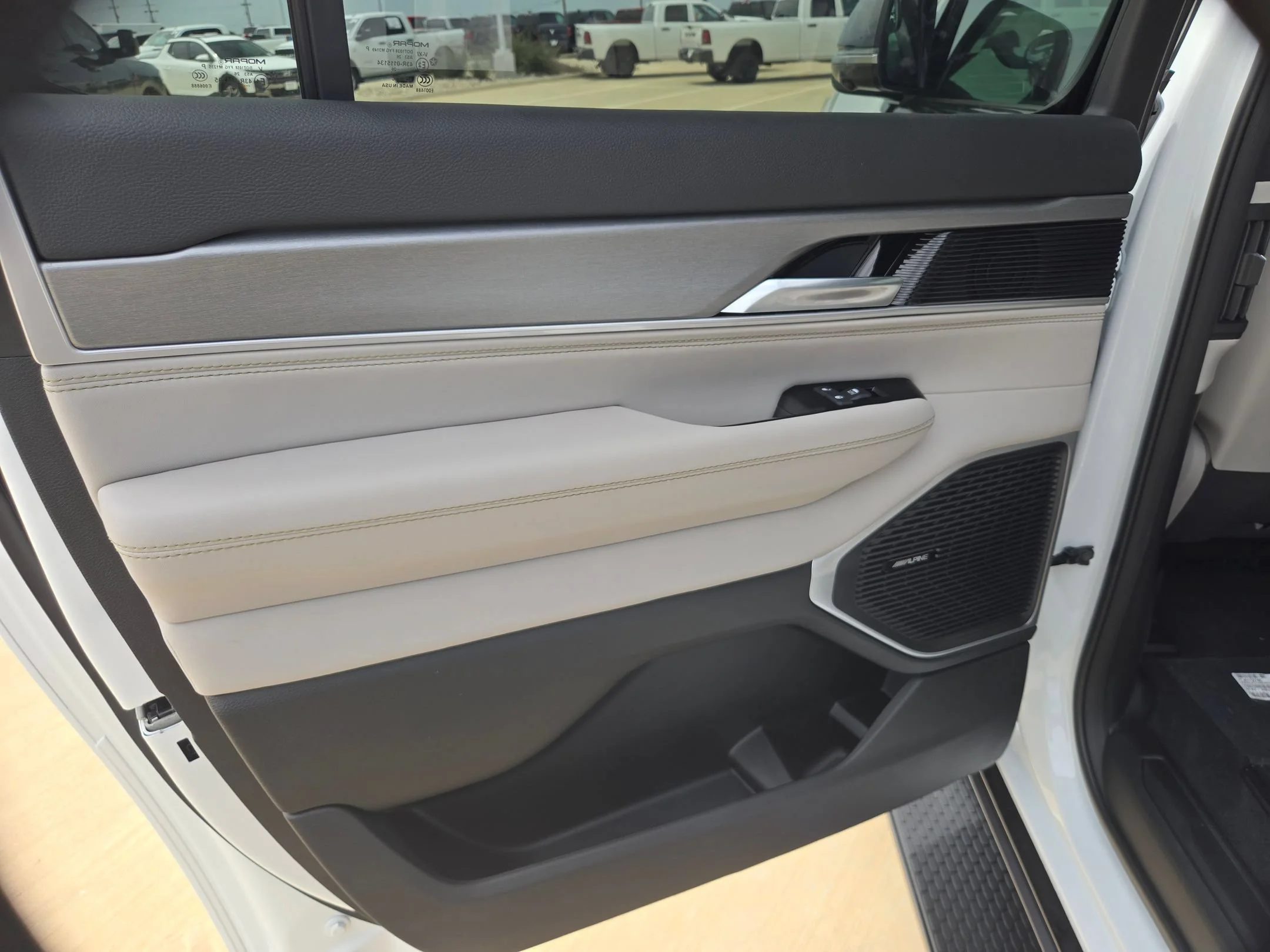 New 2026 Bright White Clearcoat Jeep  image 14