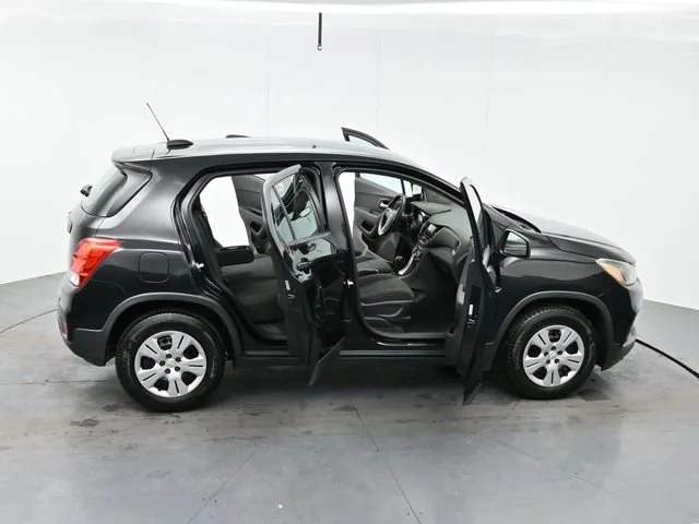 Used 2017 MOSAIC BLACK METALLIC Chevrolet LS image 41